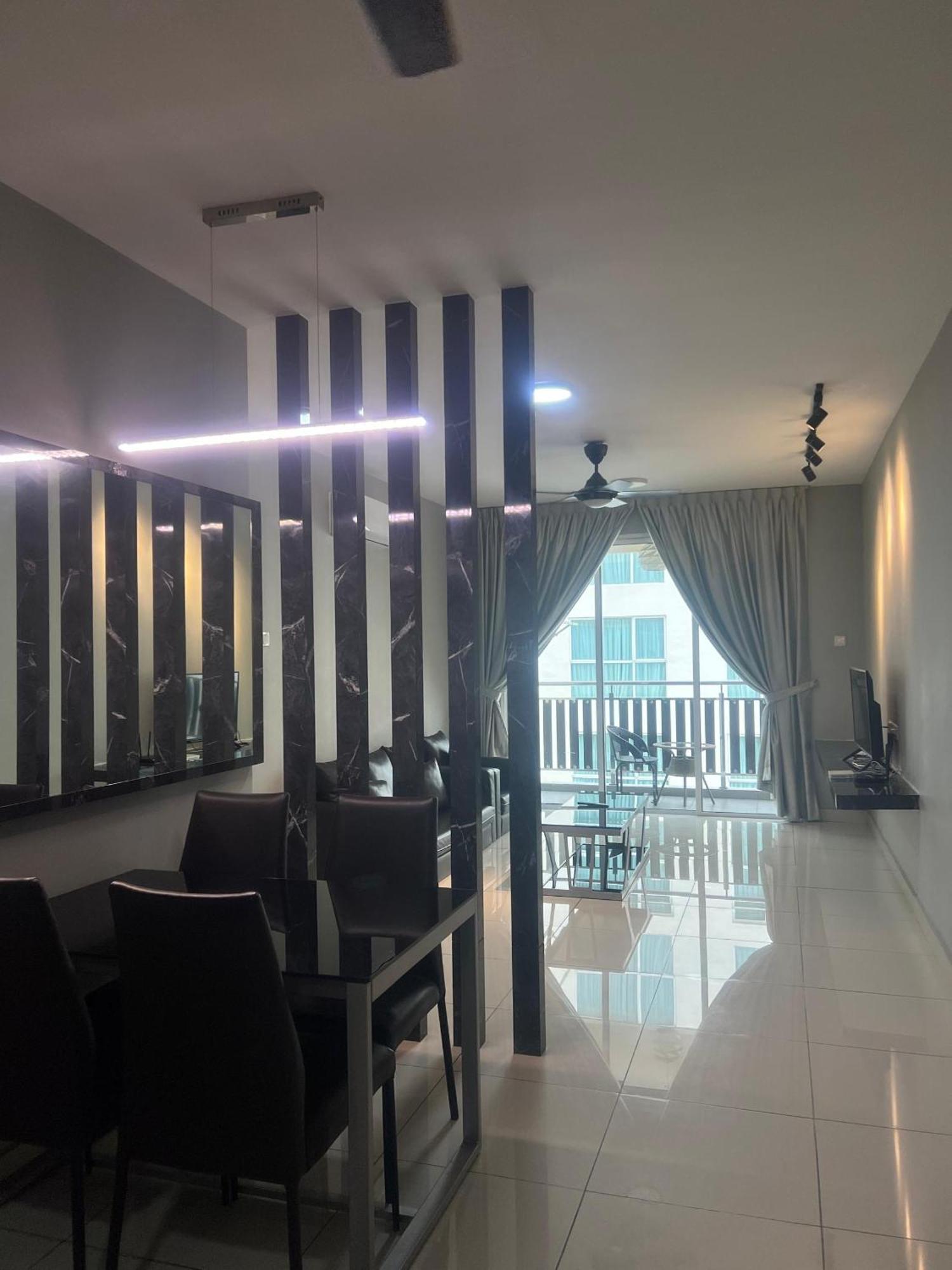 Residences At Daya By Sr Home Johor Bahru Zewnętrze zdjęcie